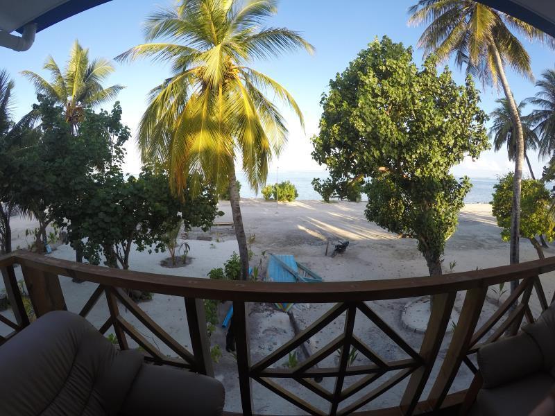 Seven Corals Hotel Maafushi Bagian luar foto