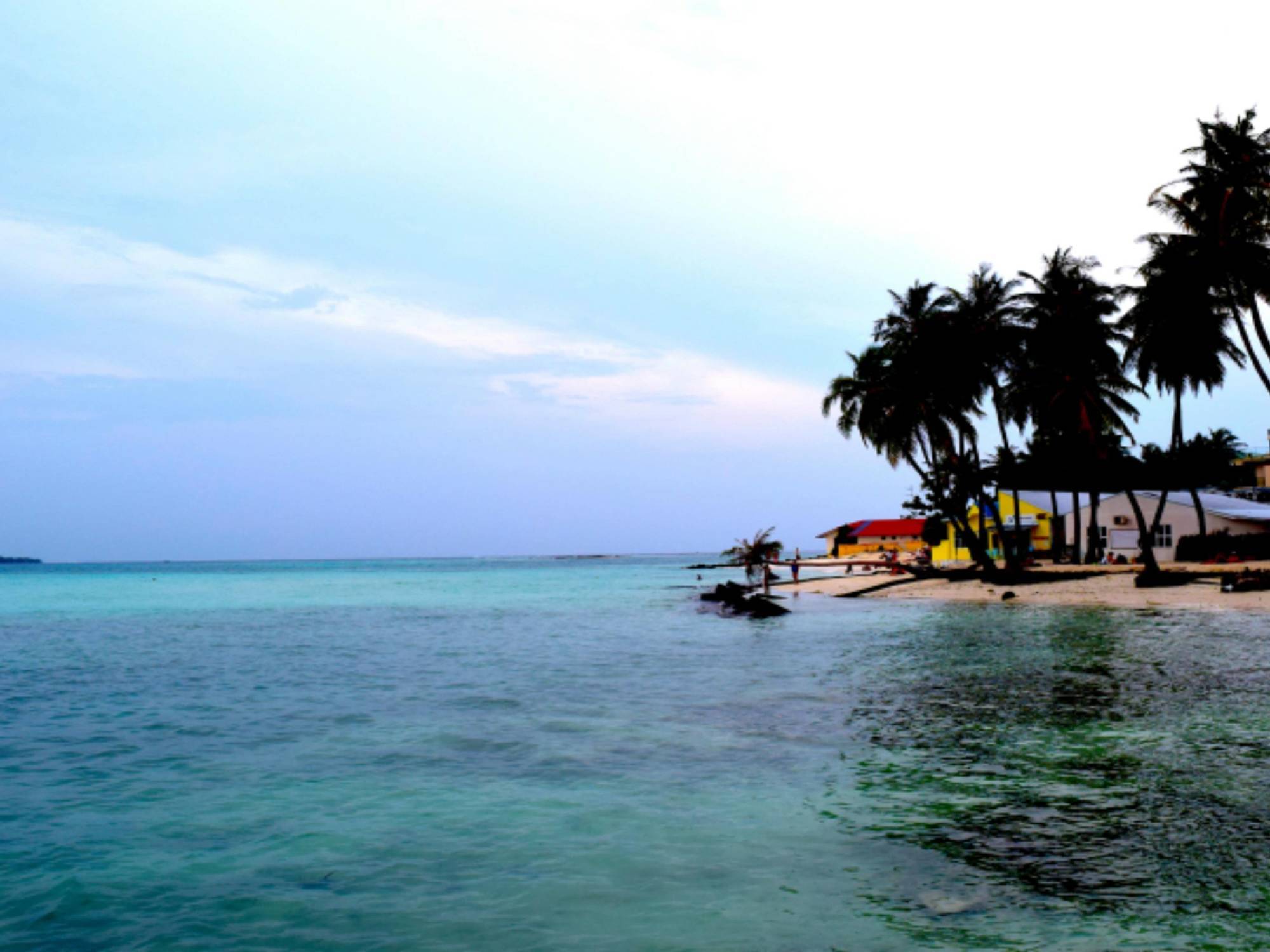 Seven Corals Hotel Maafushi Bagian luar foto